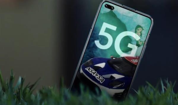 荣耀趣味广告:nsa 5g会翻车 双模5g会飞