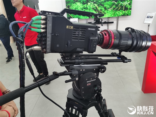 8K+5G+AIoT!夏普展示什么才是真正的未来生活