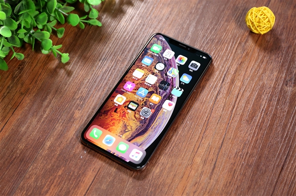 iPhone需求低迷 苹果被迫采取一系列罕见营销策略
